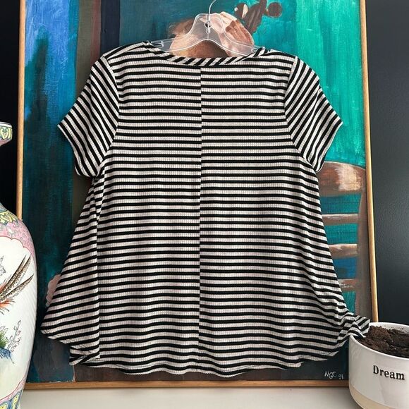 Pink Rose Black and White Striped Short Sleeve Tee M - Picture 10 of 16